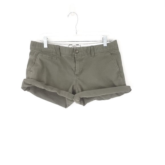 Old Navy Pants - Old Navy Olive Green Shorts Chino Size 10 5" Cuffed Khaki Shorts